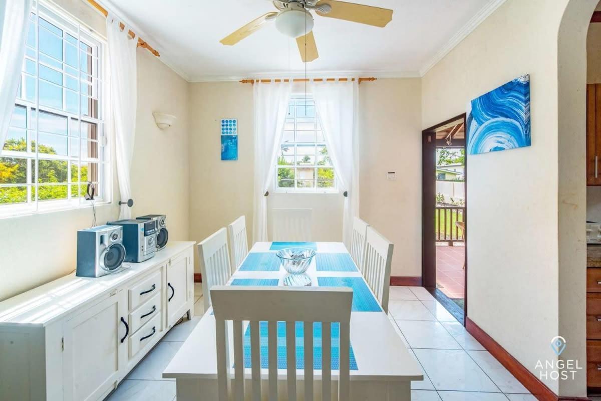 2-Story Townhome With Private Pool, Ideal For Group! Christ Church Exterior foto
