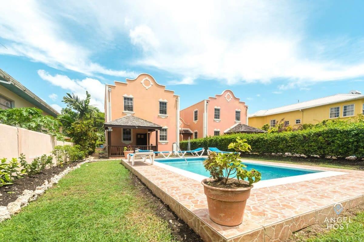 2-Story Townhome With Private Pool, Ideal For Group! Christ Church Exterior foto